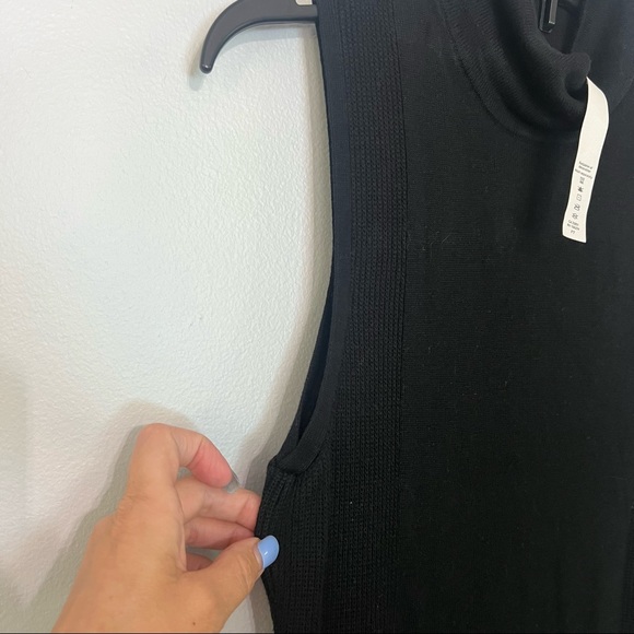 Lululemon Travel the Distance Tunic - Picture 10 of 12